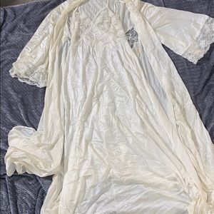 Vintage Miss. Elaine silky 2piece set floor length